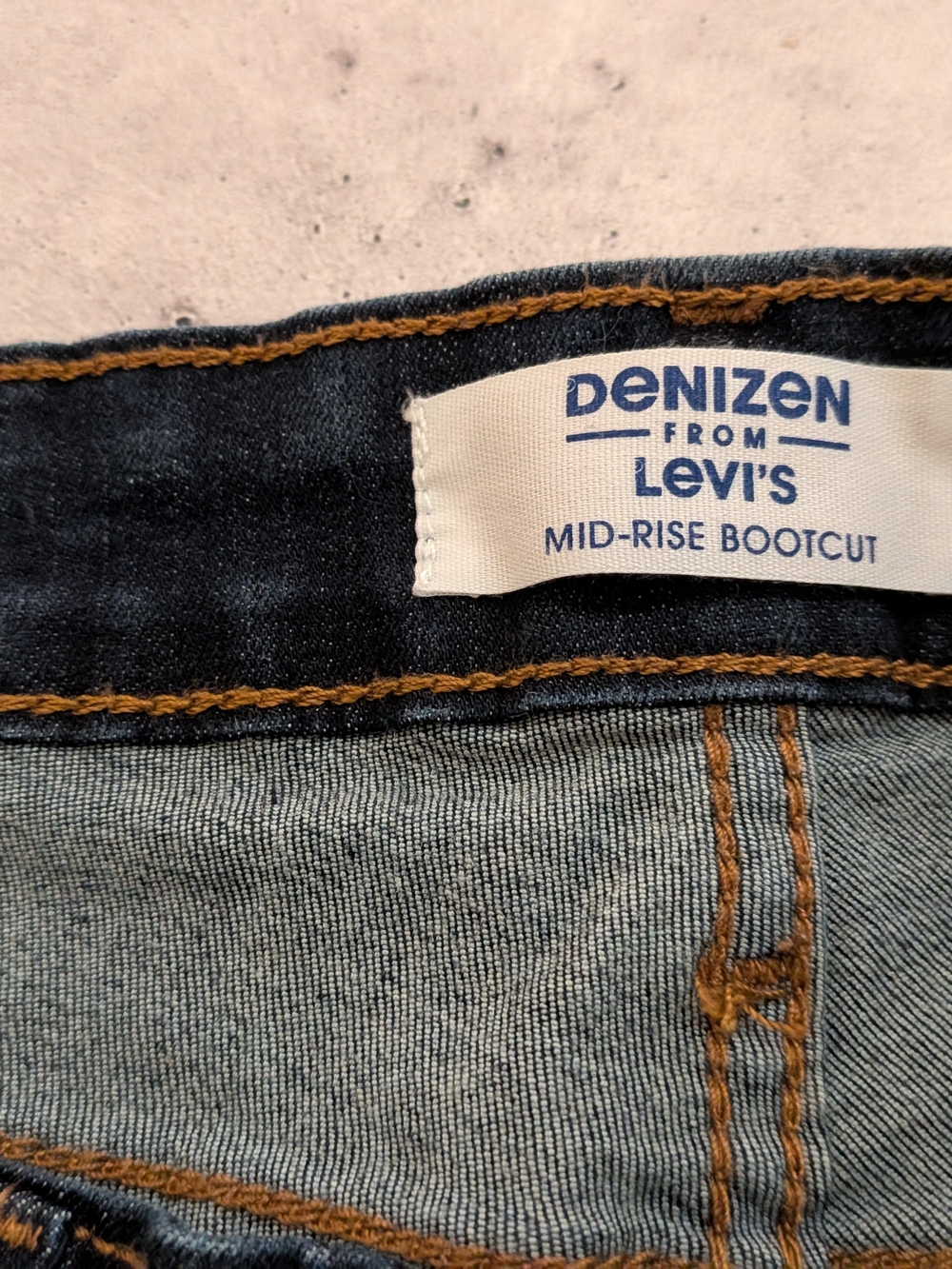 Denizen from Levi's women's  Mid-Rise Bootcut Jeans - Dark Blue 16S